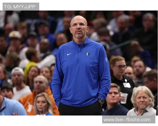 基德称将全力支持莱夫利投篮发展期待其发挥领导力带动球队进攻 基德称将全力支持莱夫利投篮发展期待其发挥领导力带动球队进攻