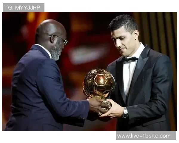 曼城官推庆祝罗德里获金球奖一周年回顾精彩瞬间