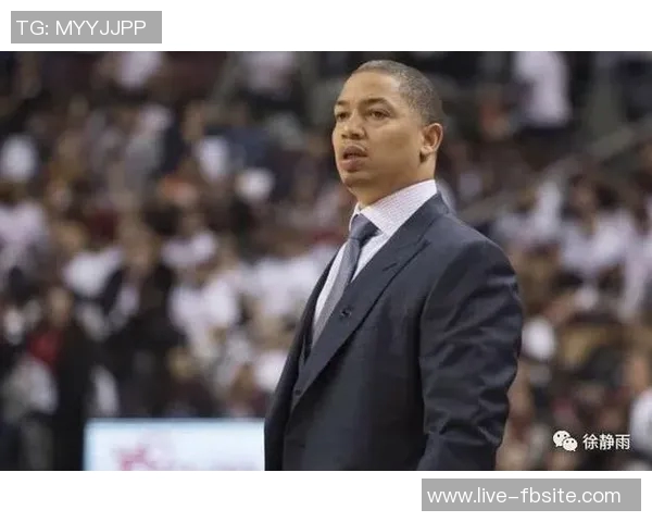 徐静雨谈雷霆与勇士差距小市场球队面临历史机遇缺失困境 徐静雨谈雷霆与勇士差距小市场球队面临历史机遇缺失困境