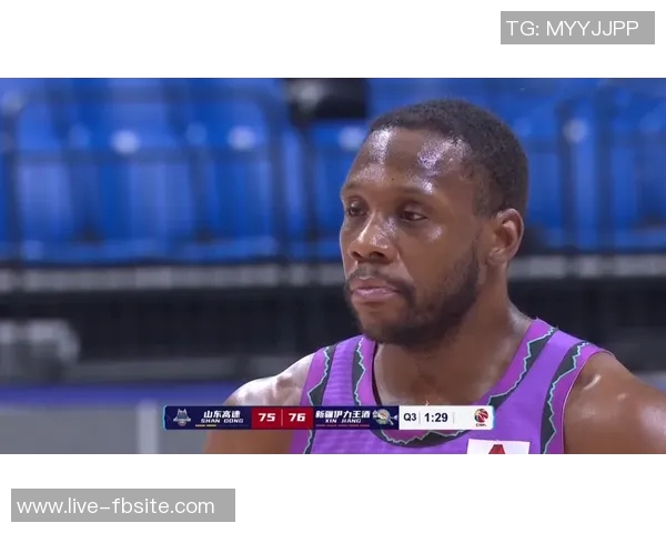 卡梅隆布泽尔三度25得分两双超越父亲成就引发关注